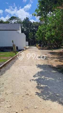LOKASI STRATEGIS! Tanah Kawasan Pecatu, Luas 200m², Area Nyaman, Cocok untuk Hunian LOKASI STRATEGIS! Tanah Kawasan Pecatu, Luas 200m², Area Nyaman, Cocok untuk Hunian