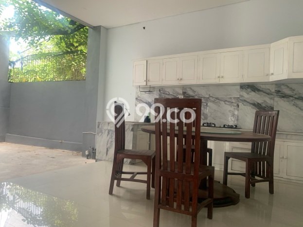 Disewakan! Rumah 3 Kamar Tidur &
3 Kamar Mandi di Kutuh, Badung Disewakan! Rumah 3 Kamar Tidur &
3 Kamar Mandi di Kutuh, Badung