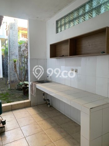 Rumah Siap Huni LT 290m2m² / LB 230m2m² di Lokasi Strategis Renon, Denpasar Rumah Siap Huni LT 290m2m² / LB 230m2m² di Lokasi Strategis Renon, Denpasar