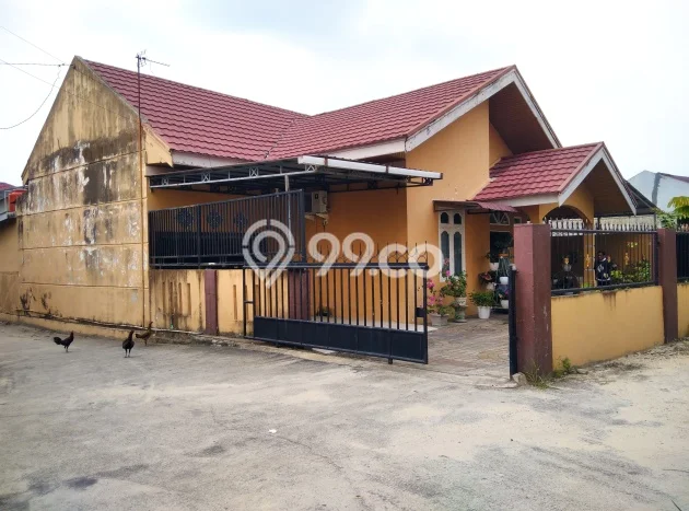 Jual Rumah Strategis Bagus Punya 4 KT di Pekanbaru Kota Pekanbaru SHM Jual Rumah Strategis Bagus Punya 4 KT di Pekanbaru Kota Pekanbaru SHM