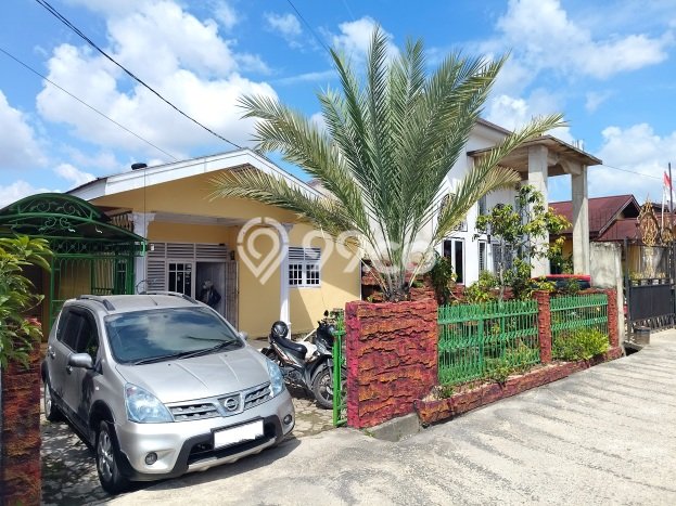 Rumah Strategis LT 209m² / LB 130m² di Lokasi Strategis Marpoyan Damai, Pekanbaru Rumah Strategis LT 209m² / LB 130m² di Lokasi Strategis Marpoyan Damai, Pekanbaru
