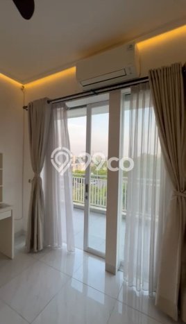 Lokasi strategis! Rumah siap pakai dikontrakkan di Green Lake City LB 165m2 Lokasi strategis! Rumah siap pakai dikontrakkan di Green Lake City LB 165m2