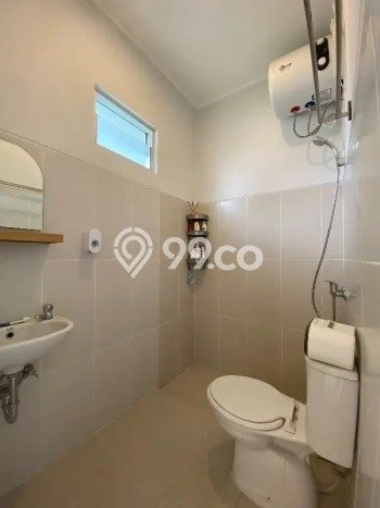 Rumah Minimalis 2 KT di Gading Serpong Tangerang Semi Furnished Rumah Minimalis 2 KT di Gading Serpong Tangerang Semi Furnished