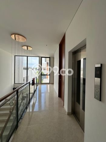 Rumah Elit Modern Siap Huni di BSD City Tangerang Rumah Elit Modern Siap Huni di BSD City Tangerang