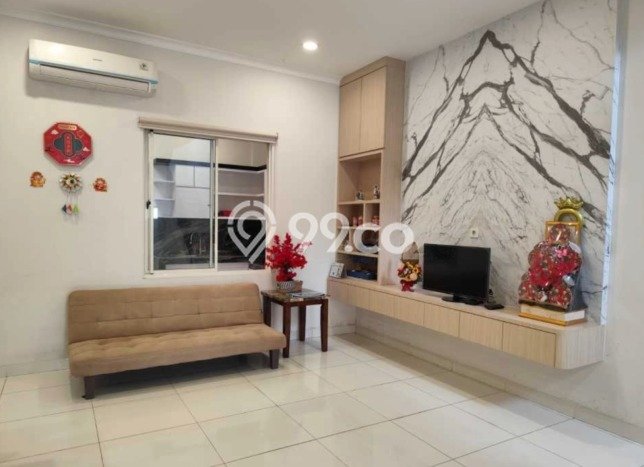 For Sale Hunian Rumah Nyaman 4 Kamar di BSD City, Tangerang For Sale Hunian Rumah Nyaman 4 Kamar di BSD City, Tangerang