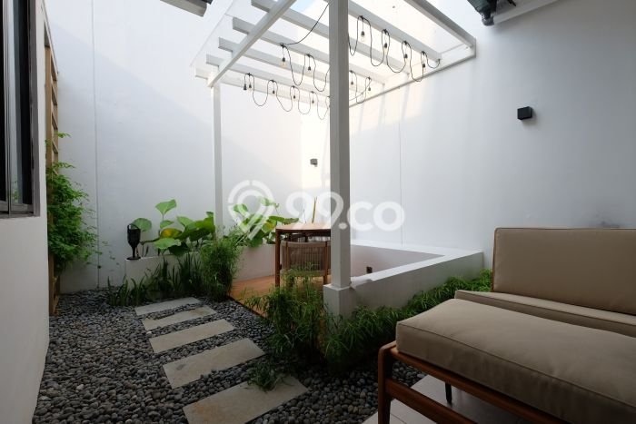 Rumah Elit Modern Tanpa Renovasi di BSD City Tangerang Rumah Elit Modern Tanpa Renovasi di BSD City Tangerang
