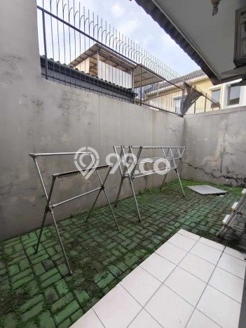 For Sale Hunian Rumah Terawat 3 KT di Gading Serpong, Tangerang For Sale Hunian Rumah Terawat 3 KT di Gading Serpong, Tangerang