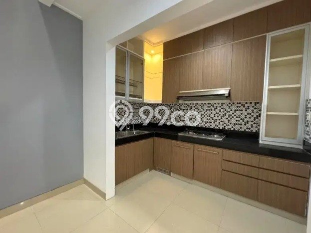 Rumah Luas Asri 4 KT Siap Pakai di Gading Serpong Tangerang Rumah Luas Asri 4 KT Siap Pakai di Gading Serpong Tangerang