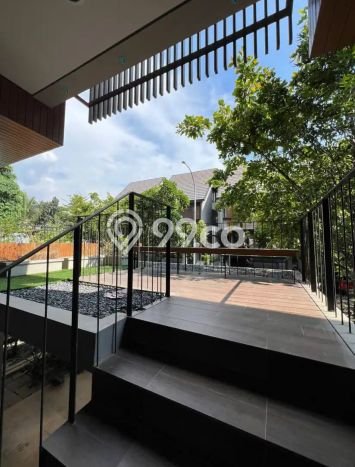 Rumah Luxury Modern Tanpa Renovasi di BSD City Tangerang Rumah Luxury Modern Tanpa Renovasi di BSD City Tangerang