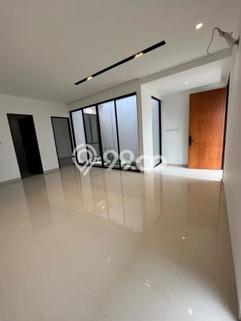 Jual Rumah Siap Huni di Tangerang Tangerang Harga Rp 3,75 Juta LT 135m2 Jual Rumah Siap Huni di Tangerang Tangerang Harga Rp 3,75 Juta LT 135m2