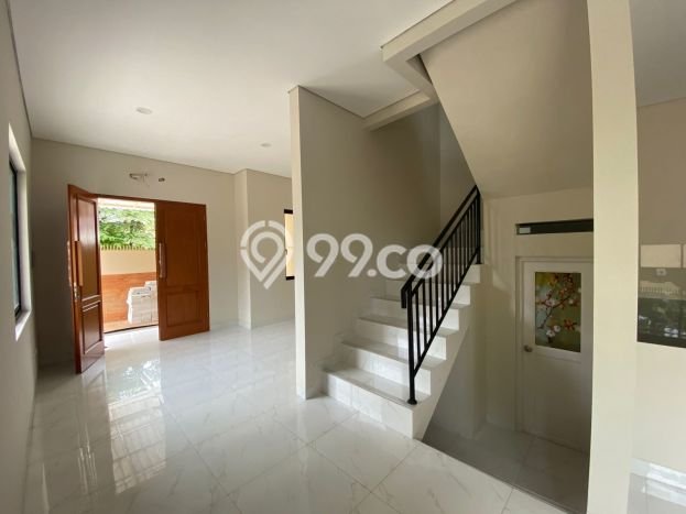 For Sale Hunian Rumah Nyaman 4 KT di Duri Kosambi, Jakarta Barat For Sale Hunian Rumah Nyaman 4 KT di Duri Kosambi, Jakarta Barat