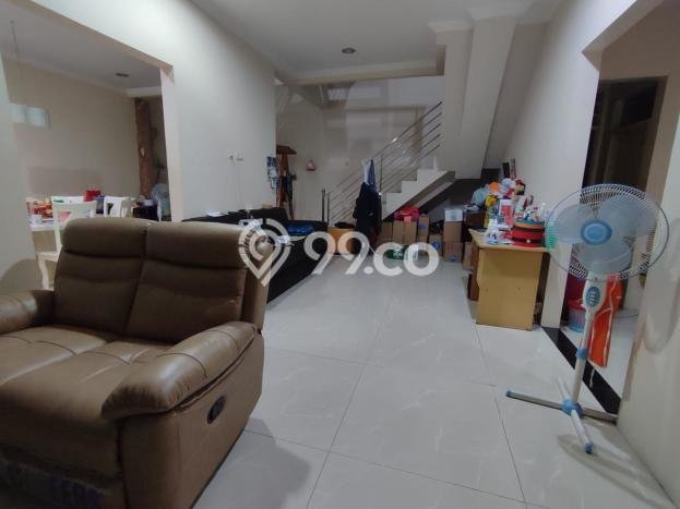Rumah Elit Modern Siap Huni di Pegadungan Jakarta Barat Rumah Elit Modern Siap Huni di Pegadungan Jakarta Barat