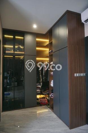 DIJUAL CEPAT! Rumah Premium di Pakuwon Indah, Surabaya, LT 128m² LB 300m² Bisa Nego! DIJUAL CEPAT! Rumah Premium di Pakuwon Indah, Surabaya, LT 128m² LB 300m² Bisa Nego!