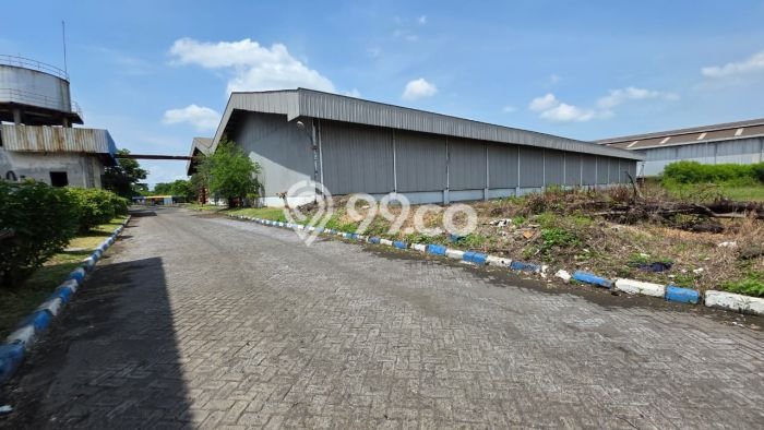 Gudang Usaha Dijual di Gresik Gresik LT 107500m2 & LB 70000m2 Gudang Usaha Dijual di Gresik Gresik LT 107500m2 & LB 70000m2