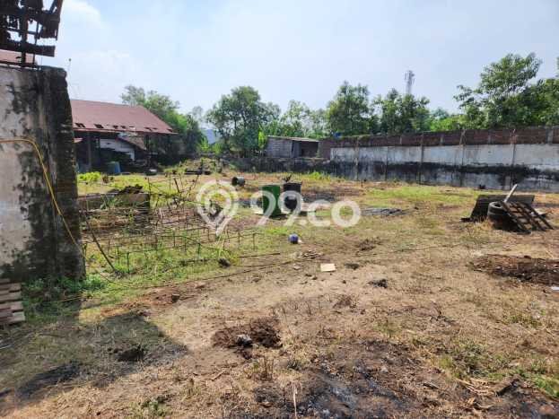 Unit Gudang Dijual di Gedangan Sidoarjo Luas Tanah 5860m2, Luas Bangunan 2600m2 Unit Gudang Dijual di Gedangan Sidoarjo Luas Tanah 5860m2, Luas Bangunan 2600m2