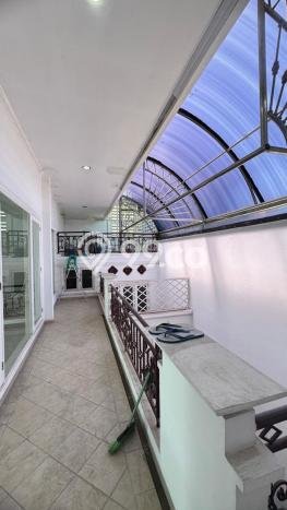 Rumah Luxury Modern Siap Huni di Citraland Surabaya Rumah Luxury Modern Siap Huni di Citraland Surabaya