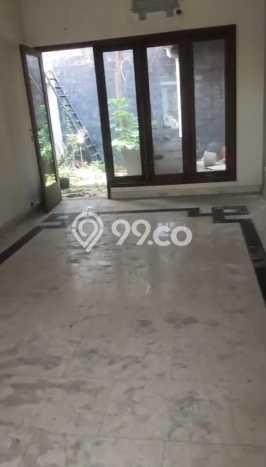 Rumah Minimalis 4 Kamar Siap Huni di Kompleks Perumahan Citraland, Surabaya Rumah Minimalis 4 Kamar Siap Huni di Kompleks Perumahan Citraland, Surabaya