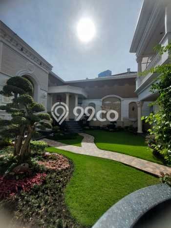 Hunian Elit LB 1500m2 Siap Pakai Desain Elegan di Pakuwon Indah, Surabaya Hunian Elit LB 1500m2 Siap Pakai Desain Elegan di Pakuwon Indah, Surabaya