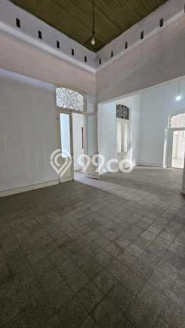 Dijual! Komersial di Surabaya Kota Surabaya LT 1000m2 / LB 1000m2 Kawasan Strategis Dijual! Komersial di Surabaya Kota Surabaya LT 1000m2 / LB 1000m2 Kawasan Strategis