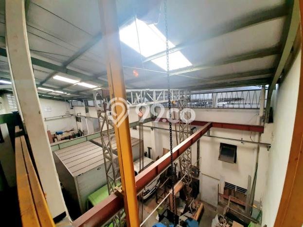 LOKASI PREMIUM! Gudang Kawasan , Luas 1070m2m², Akses Strategis LOKASI PREMIUM! Gudang Kawasan , Luas 1070m2m², Akses Strategis