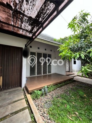 Ready to Use! Premium House LT 254m2 Desain Elegan di Serpong Villa Melati Mas Ready to Use! Premium House LT 254m2 Desain Elegan di Serpong Villa Melati Mas