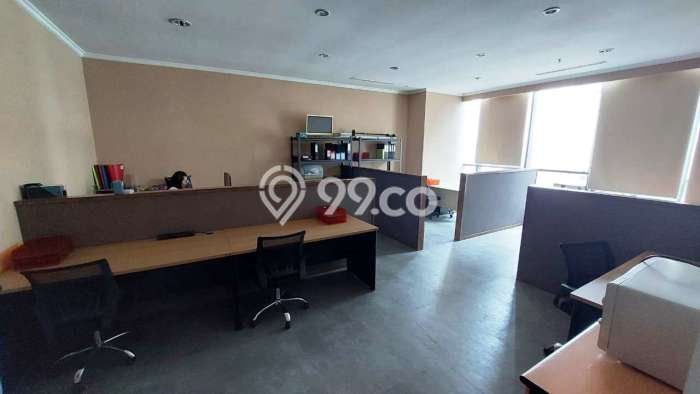 Kantor Dijual di Prime Area Jakarta Barat Luas 400m2 Kantor Dijual di Prime Area Jakarta Barat Luas 400m2
