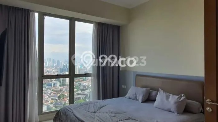 Apartemen Strategis 135m2 di Taman Anggrek Jakarta Barat 3 Bedroom Apartemen Strategis 135m2 di Taman Anggrek Jakarta Barat 3 Bedroom