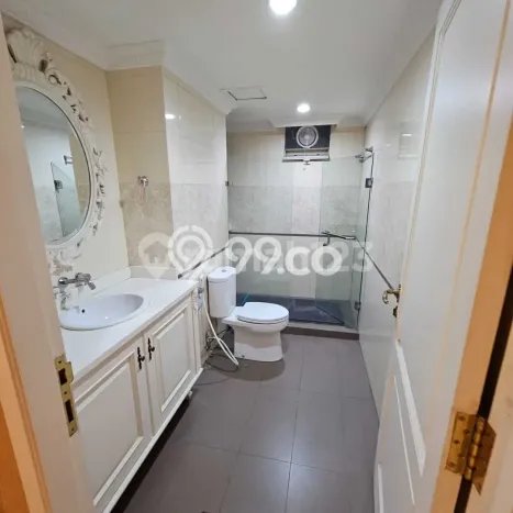 UNIT TERBAIK! Apartemen di , 3 KT, Luas 146m2m², Pemandangan Terbaik UNIT TERBAIK! Apartemen di , 3 KT, Luas 146m2m², Pemandangan Terbaik