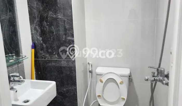 Disewakan Apartemen Ekonomis 2 BR di Taman Anggrek Jakarta Barat Disewakan Apartemen Ekonomis 2 BR di Taman Anggrek Jakarta Barat