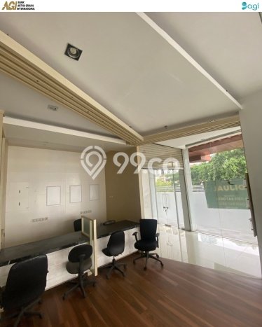 Dijual Komersial di Mampang Prapatan Jakarta Selatan LT 168m2 / LB 168m2 Dijual Komersial di Mampang Prapatan Jakarta Selatan LT 168m2 / LB 168m2