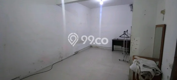 NEW LISTING! Rumah kawasan , Siap Huni, 4 KM, Dekat Surabaya, Surabaya, LT 250m2m² LB 500m2m² NEW LISTING! Rumah kawasan , Siap Huni, 4 KM, Dekat Surabaya, Surabaya, LT 250m2m² LB 500m2m²