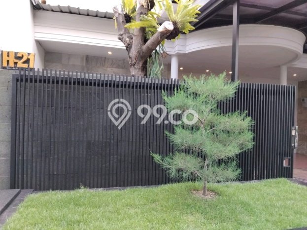 Jual Rumah Strategis Bagus Punya 4 KT di Rungkut Surabaya SHM Jual Rumah Strategis Bagus Punya 4 KT di Rungkut Surabaya SHM