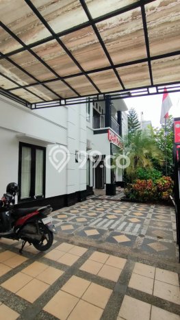 Ready to Use! Luxury House LT 336m2 Desain Modern di Panakukkang Ready to Use! Luxury House LT 336m2 Desain Modern di Panakukkang