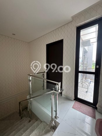 Siap Huni Rumah Mewah 4 Kamar di Tamalate Dekat ke Mana Pun Siap Huni Rumah Mewah 4 Kamar di Tamalate Dekat ke Mana Pun