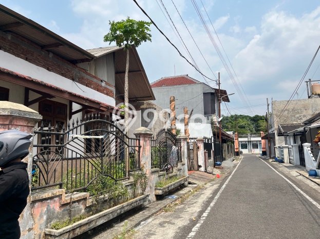Dijual Tanah Lokasi Strategis Kawasan , Luas 140m2m², Dekat Malang, Malang Dijual Tanah Lokasi Strategis Kawasan , Luas 140m2m², Dekat Malang, Malang