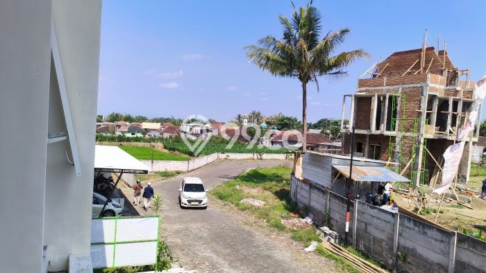 BISNIS POTENSIAL! Vila Kawasan , Area 60m2m², Potensi Bagus BISNIS POTENSIAL! Vila Kawasan , Area 60m2m², Potensi Bagus