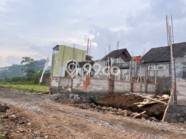 Unit Kost Dijual di Malang Spesifikasi 10 Kamar Tidur dan Area Strategis Unit Kost Dijual di Malang Spesifikasi 10 Kamar Tidur dan Area Strategis