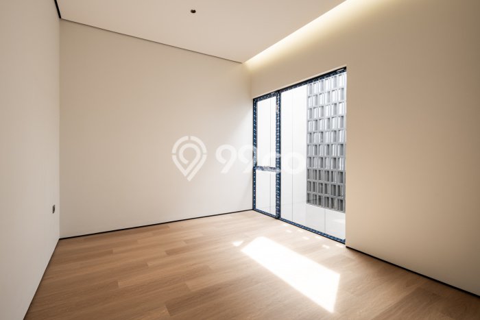 Ready to Use! Luxury House LT 234m2 Desain Modern di BSD Ready to Use! Luxury House LT 234m2 Desain Modern di BSD