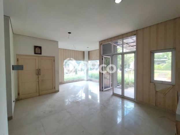 Rumah Mewah LB 129m2 Siap Pakai Desain Elegan di BSD, Tangerang Rumah Mewah LB 129m2 Siap Pakai Desain Elegan di BSD, Tangerang