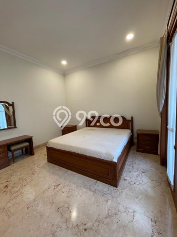 Rumah Elit Modern Tanpa Renovasi di Pondok Indah Jakarta Selatan Rumah Elit Modern Tanpa Renovasi di Pondok Indah Jakarta Selatan