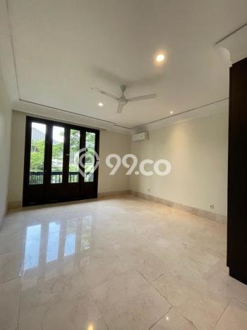 Hunian Modern Untuk Disewakan di Pejaten Jakarta Selatan 6 KT & 6 KM Hunian Modern Untuk Disewakan di Pejaten Jakarta Selatan 6 KT & 6 KM