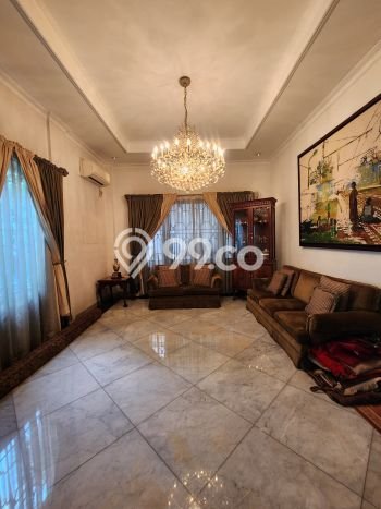 Dijual Hunian Mewah dengan Fasilitas Sekitar Lengkap di Kebayoran Baru, Jakarta Selatan Dijual Hunian Mewah dengan Fasilitas Sekitar Lengkap di Kebayoran Baru, Jakarta Selatan