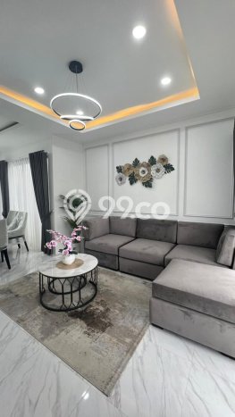 Dijual Rumah Eksklusif 3 KT di Cirendeu, Jakarta Selatan Dijual Rumah Eksklusif 3 KT di Cirendeu, Jakarta Selatan