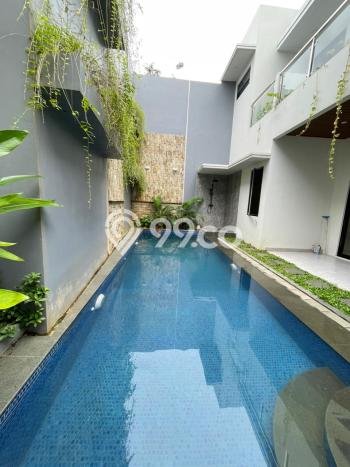 Siap Huni Rumah Mewah 4 Kamar di Kebayoran Baru Dekat ke Mana Pun Siap Huni Rumah Mewah 4 Kamar di Kebayoran Baru Dekat ke Mana Pun