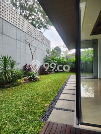Rumah Luxury Modern Tanpa Renovasi di Kemang Jakarta Selatan Rumah Luxury Modern Tanpa Renovasi di Kemang Jakarta Selatan
