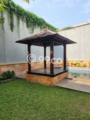 Jual Rumah Mewah Elegan Dengan View Cantik di Pejaten, Jakarta Selatan Jual Rumah Mewah Elegan Dengan View Cantik di Pejaten, Jakarta Selatan