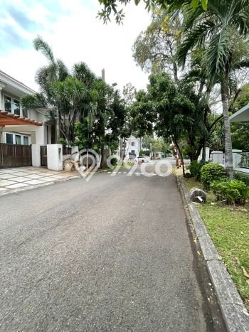 Rumah Mewah LB 1000m2 Siap Huni Desain Elegan di Pondok Indah, Jakarta Selatan Rumah Mewah LB 1000m2 Siap Huni Desain Elegan di Pondok Indah, Jakarta Selatan