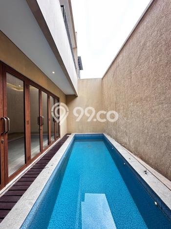Hunian Elit LB 400m2 Siap Pakai Desain Elegan di Kemang, Jakarta Selatan Hunian Elit LB 400m2 Siap Pakai Desain Elegan di Kemang, Jakarta Selatan