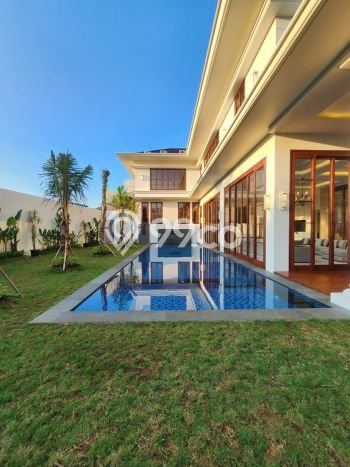 Ready to Use! Premium House LT 1066m2 Desain Modern di Kemang Ready to Use! Premium House LT 1066m2 Desain Modern di Kemang