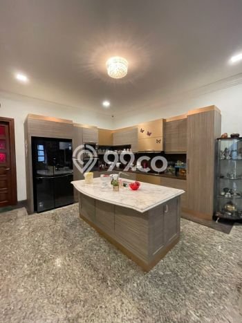 Jual Rumah Mewah Megah Dengan View Eksklusif di Kemang, Jakarta Selatan Jual Rumah Mewah Megah Dengan View Eksklusif di Kemang, Jakarta Selatan